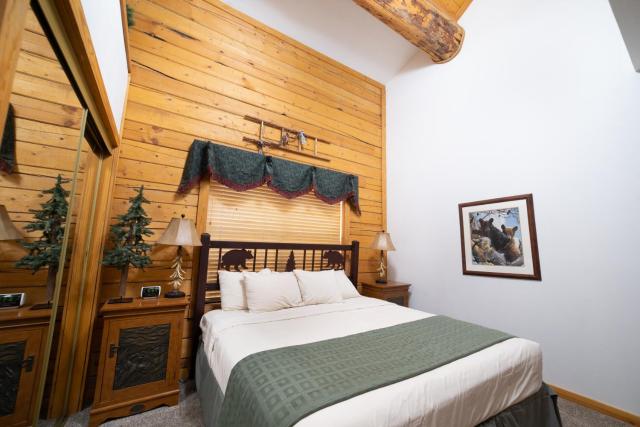 Cabins at Grand Mountain — photo 20