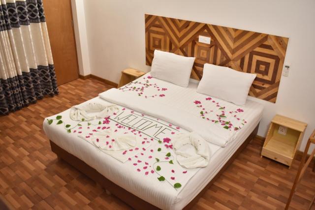 Fulidhoo White INN — photo 18