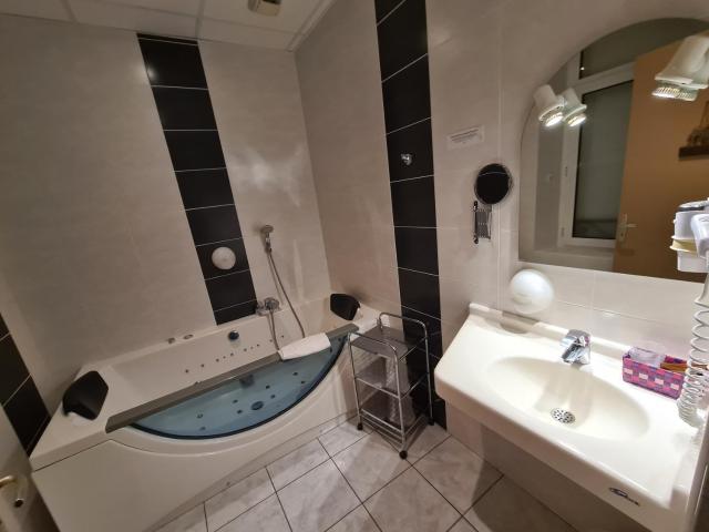 Hostellerie du Cantal — photo 4