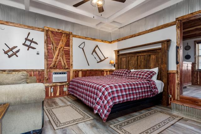 Log Cabin Inn — photo 21