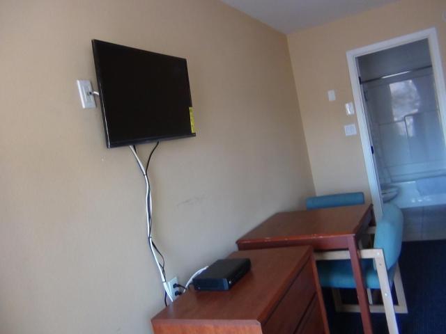 Desert Inn Motel — photo 19
