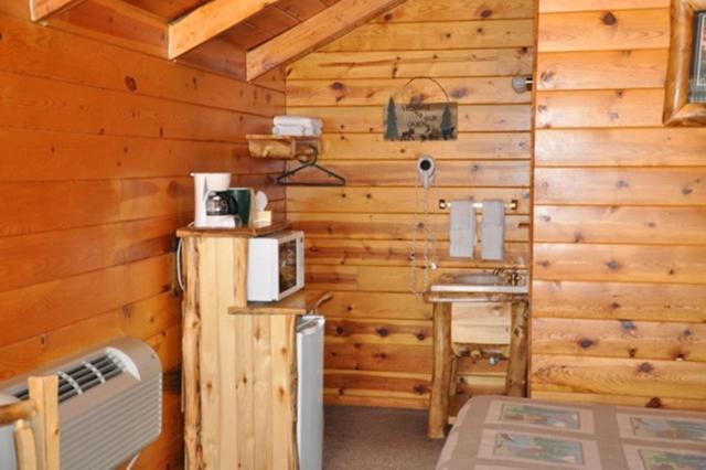 Bryce Country Cabins — photo 21