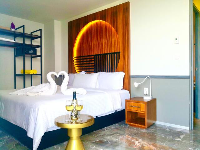Singular Joy Vacation Rentals — photo 21