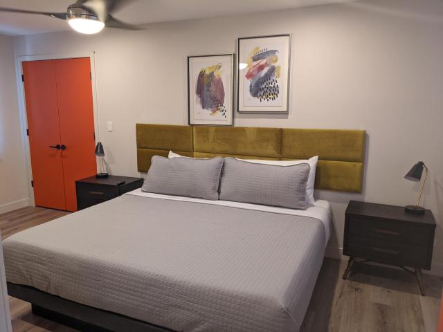 4411 Inn & Suites — photo 16
