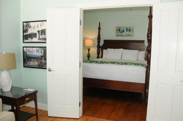 The Porch on Frances Inn - Adults Exclusive — photo 23