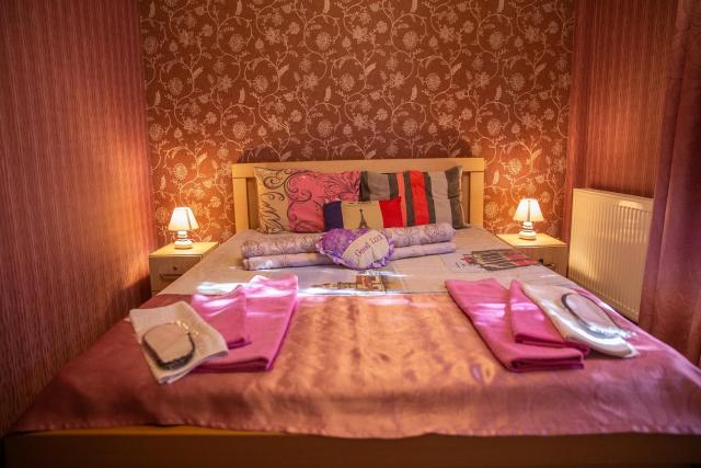 Family Hotel Kolorit Old Tbilisi — photo 11