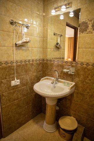 Family Hotel Kolorit Old Tbilisi — photo 24
