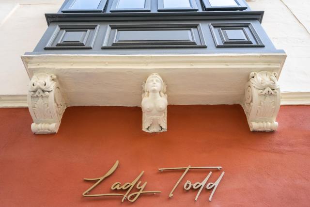 Lady Todd — photo 9