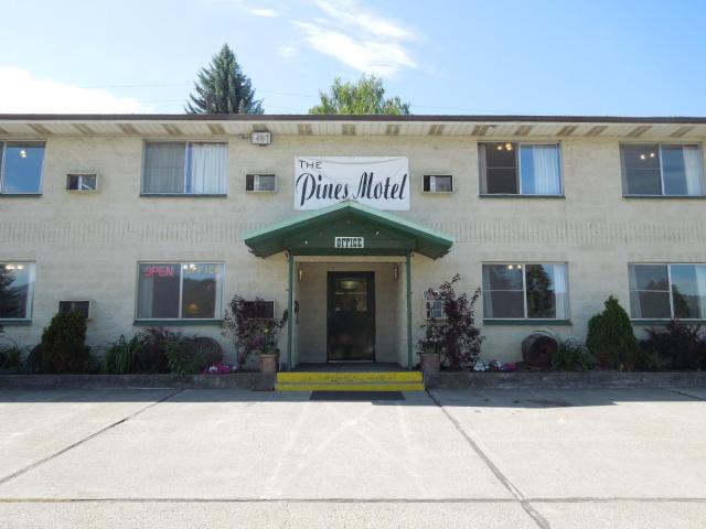 The Pines Motel — photo 14