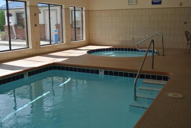 Luxury Inn & Suites — photo 13