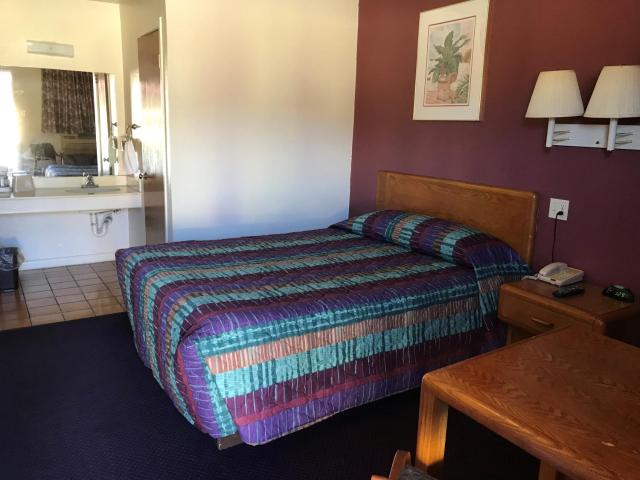 Luxury Inn — photo 10