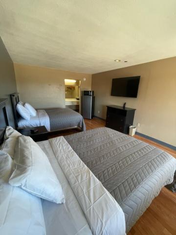 Best Budget Inn — photo 13