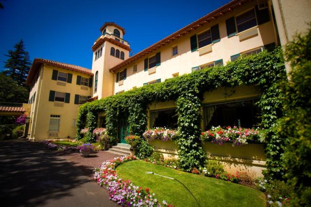 Columbia Gorge Hotel & Spa — photo 4