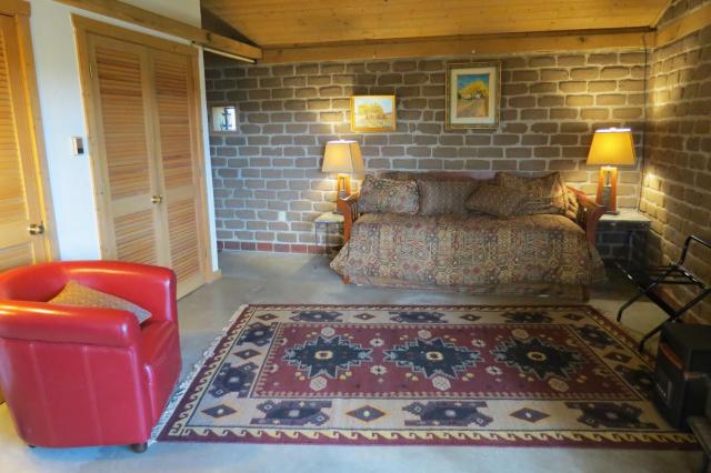 Silver River Adobe Inn Bed and Breakfast — photo 21