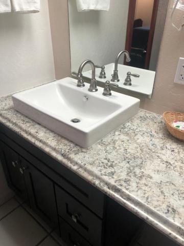 Antelope Hills Inn-Suites — photo 7