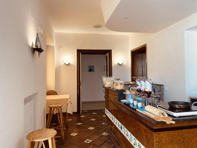 Up Hotel — photo 20