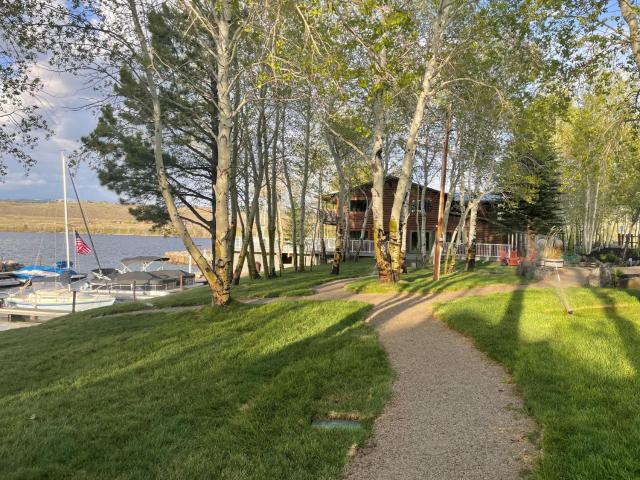 Lakeside Lodge Resort and Marina — photo 1