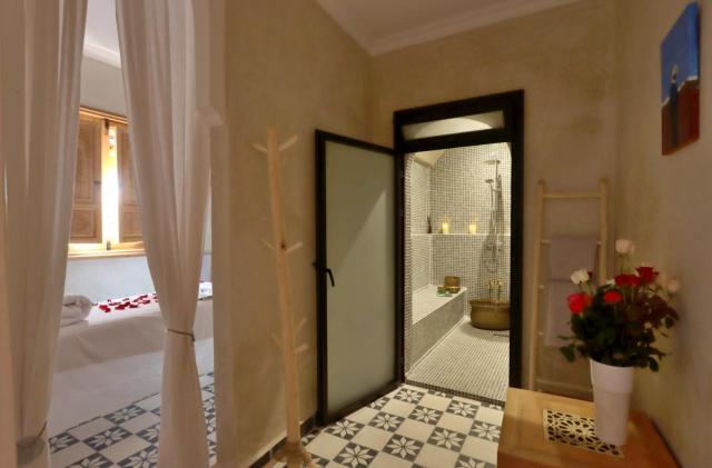 Riad Banatti — photo 19