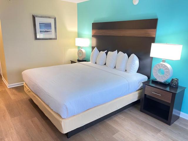 Casablanca Oceanside Inn — photo 15