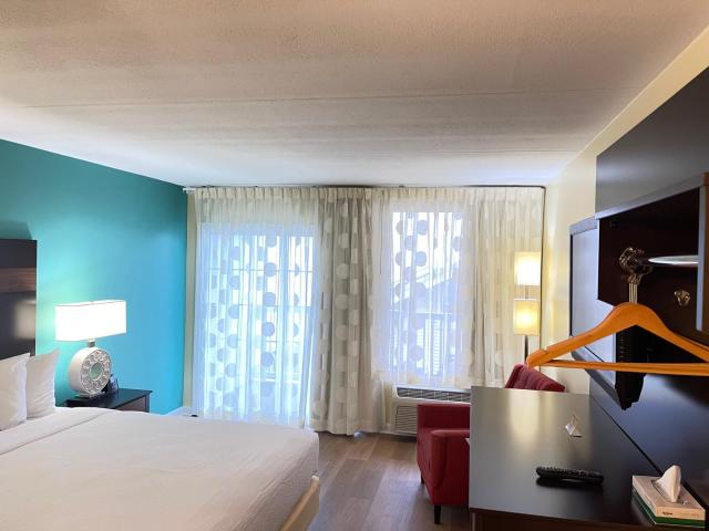 Casablanca Oceanside Inn — photo 17