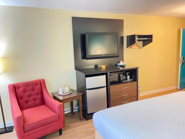 Casablanca Oceanside Inn — photo 18