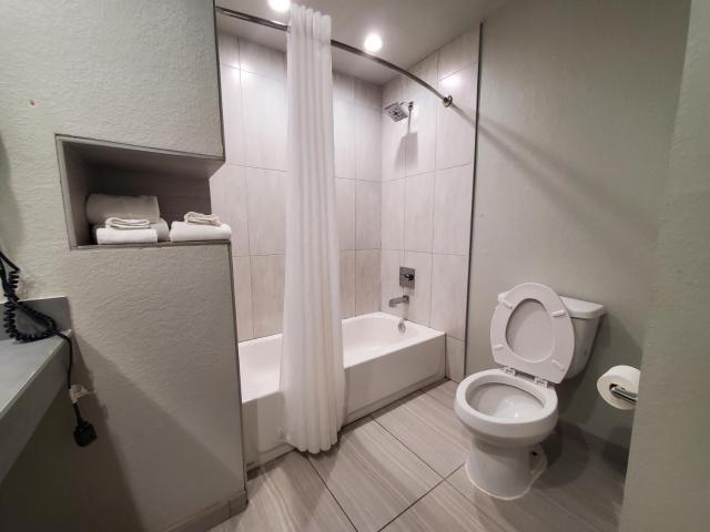 Crystal Inn — photo 24