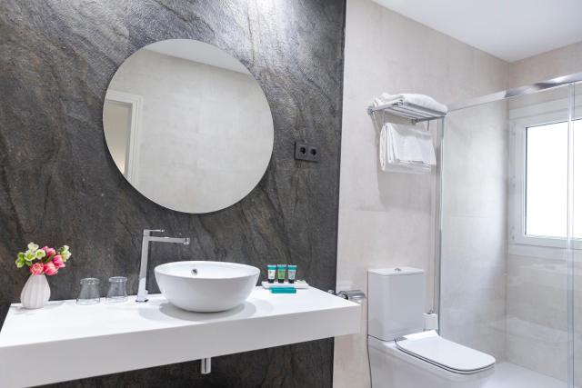 Hotel Serrano — photo 9
