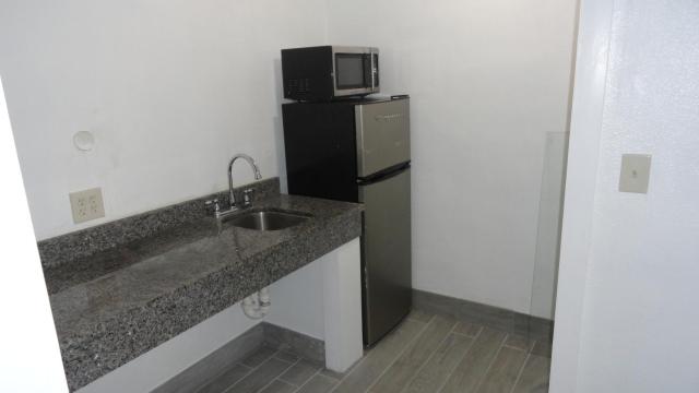 ECONOMY INN MOTEL — photo 19