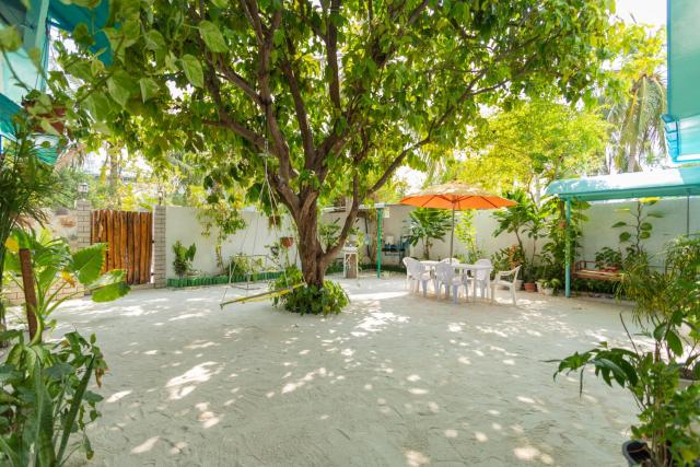 Dream Inn Sun Beach Hotel in Thulusdhoo, Maldives — photo 22