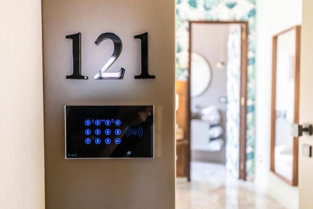 SOLMARIS TROPEA City Center - Rooms & Suites - Private Parking — photo 22