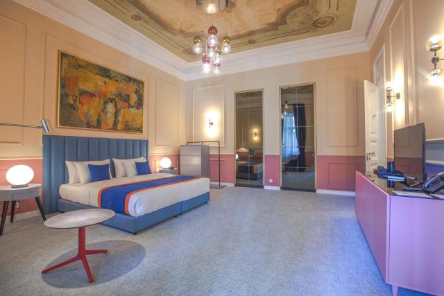 Heritage Hotel and Suites — photo 8