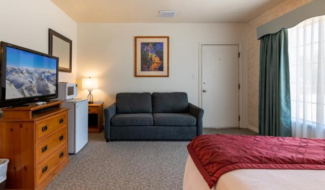 Swiss Alps Inn — photo 13