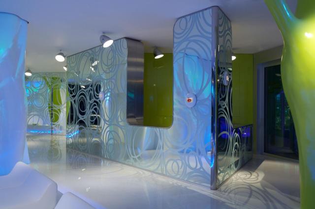 i-Suite Hotel — photo 18