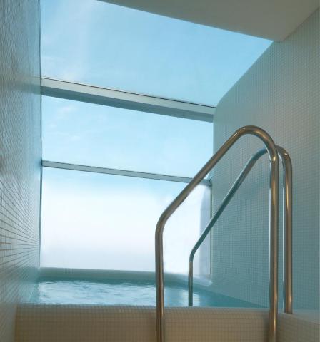 i-Suite Hotel — photo 24