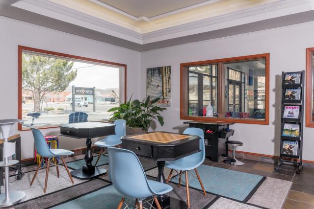 Wood River Inn & Suite — photo 12