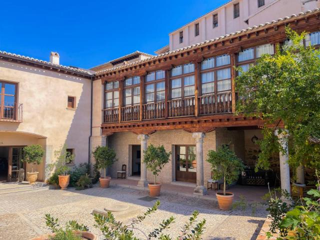Casa del Armiño - Historic Boutique Hotel in Toledo Old Town — photo 6