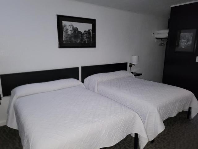 Rocket Motel — photo 20