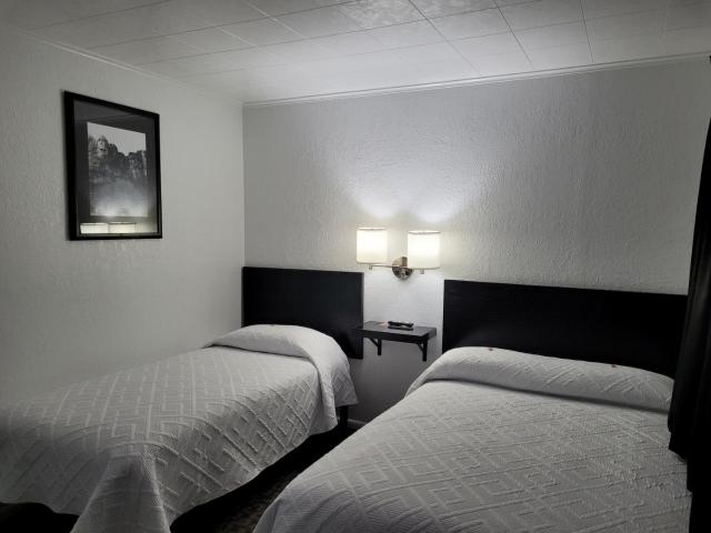 Rocket Motel — photo 10