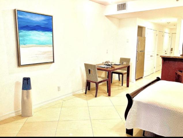 La Vista Azul - Lovely Spacious Condo close to Grace Bay - Free Wi-Fi — photo 14