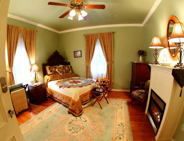 Center Harbor Sutton House B & B — photo 10