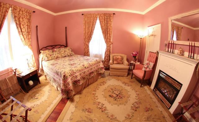 Center Harbor Sutton House B & B — photo 19