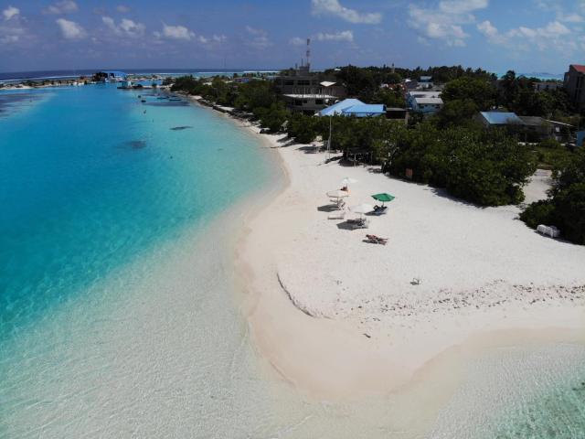 Isla Dhiffushi — photo 11