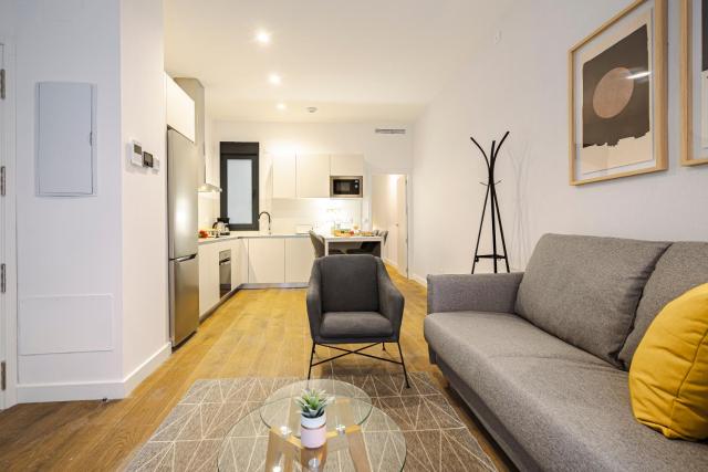 Feelathome Castilla Apartments — photo 22