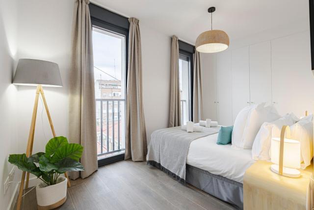 Feelathome Castilla Apartments — photo 23