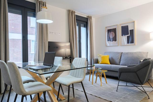Feelathome Castilla Apartments — photo 12