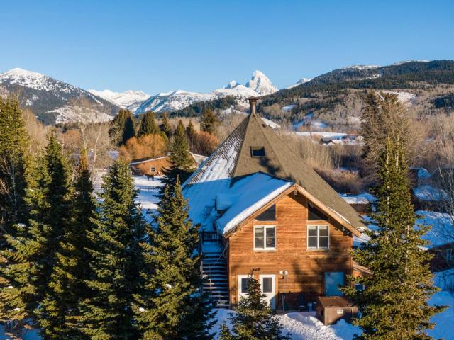 Teton Teepee Lodge — photo 18