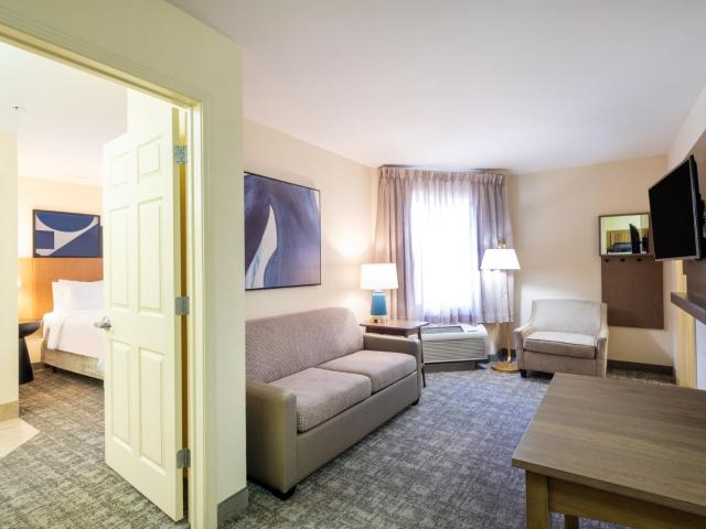 Staybridge Suites Milwaukee Airport South by IHG — photo 19