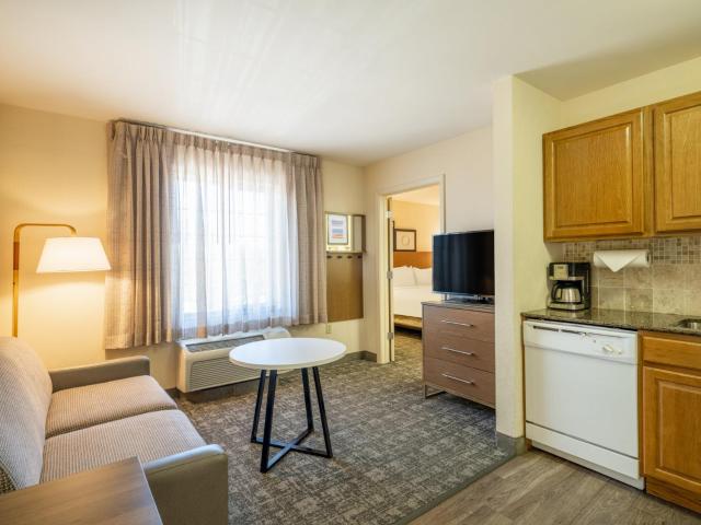Staybridge Suites Milwaukee Airport South by IHG — photo 20