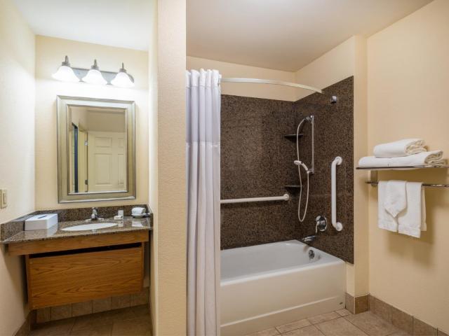Staybridge Suites Milwaukee Airport South by IHG — photo 15