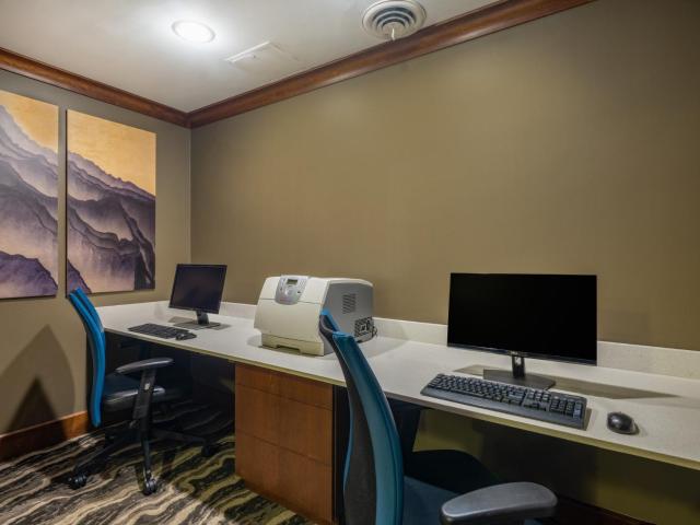 Staybridge Suites Milwaukee Airport South by IHG — photo 24